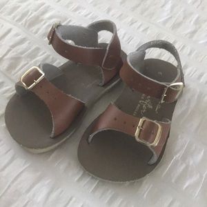 Saltwater Sun-San Surfer sandals